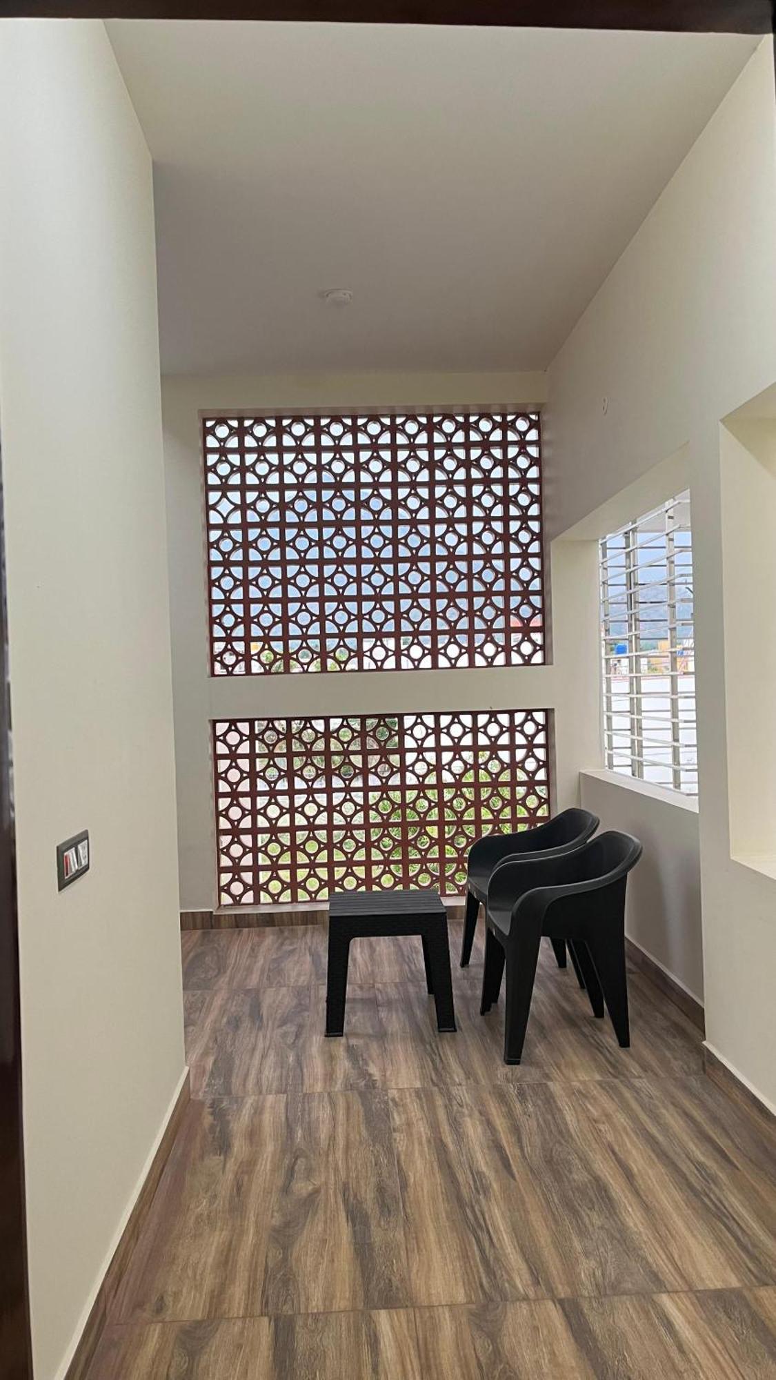 Guru Home Stay Near Sri Ramanasramam Tiruvannāmalai Esterno foto