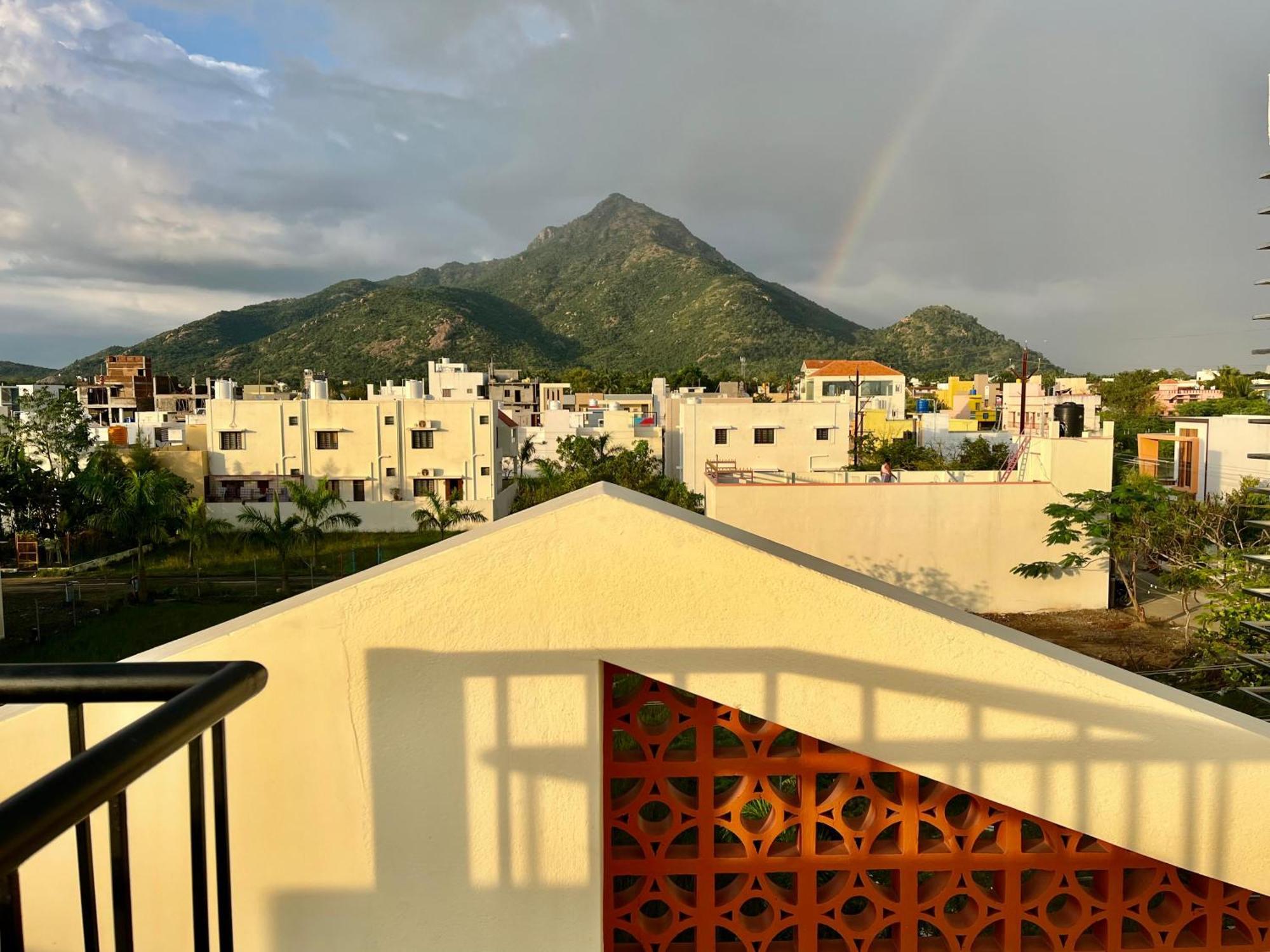 Guru Home Stay Near Sri Ramanasramam Tiruvannāmalai Esterno foto